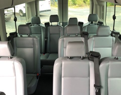 VAN-SHUTTLE-AIRPORT-SERVICE